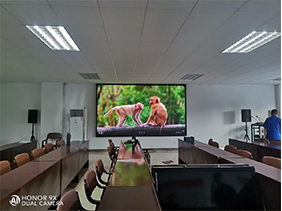 LG宣布開發(fā)透明OLED顯示屏自動門，OLED 透明屏即將迎來春天？